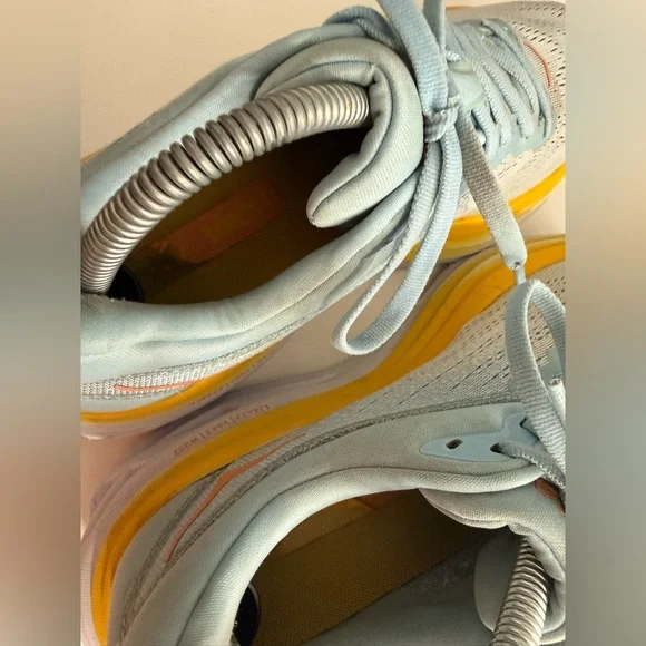 Hoka bondi 8 Women's Light Blue and Yellow Athletic Shoes - Picture 7 of 11
